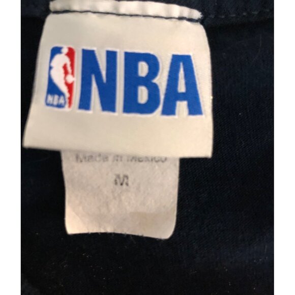 2016 NBA Champions Cleveland Cavaliers Men's Size M Blue Short Sleeve T-shirt - Picture 5 of 6